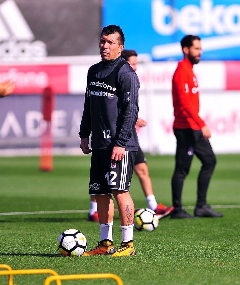 Gary Medel’e ceza yolda