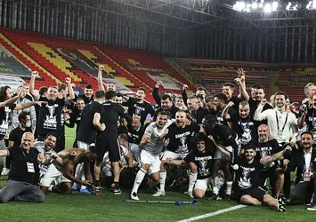 Para değil yürekle şampiyon Beşiktaş!