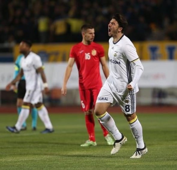 Muslera’dan olay paylaşım