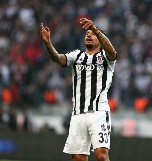 3 büyüklerde forma giyen isimler şimdi nerede?