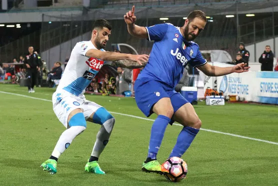 Higuain herkesi hayrete düşürdü
