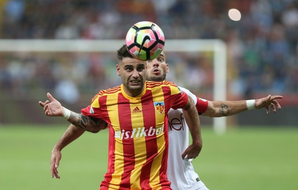 Galatasaray’dan devrim gibi karar!