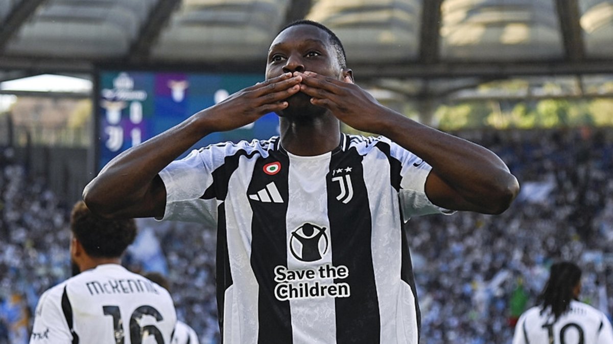 TRANSFER HABERİ - Fenerbahçe’den dev golcü hamlesi! Osimhen seviyesinde yıldız geliyor TRANSFER HABERİ - Fenerbahçe’den dev golcü hamlesi! Osimhen seviyesinde yıldız geliyor