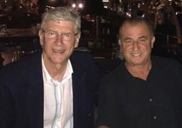 Wenger tavsiye etti! Yıldız oyuncu G.Saray'ı seçti!