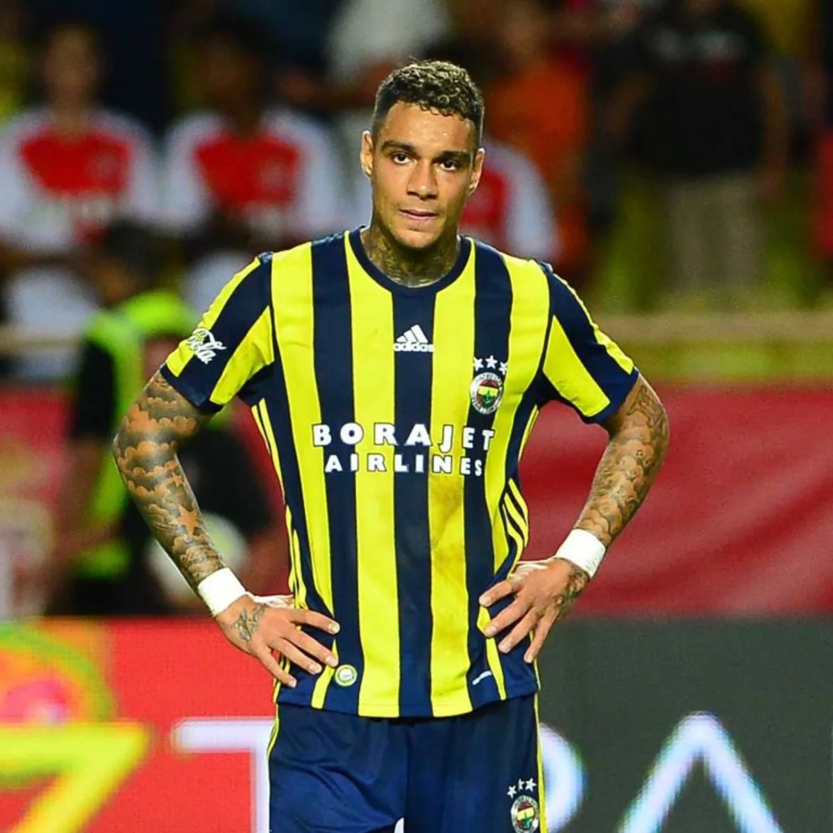 Fenerbahçe'nin eski yıldızından flaş itiraf! "Ayrılmam için tehditler aldım"