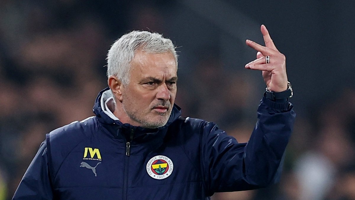 FENERBAHÇE HABERİ: Jose Mourinho'dan flaş Okan Buruk göndermesi! FENERBAHÇE HABERİ: Jose Mourinho'dan flaş Okan Buruk göndermesi!