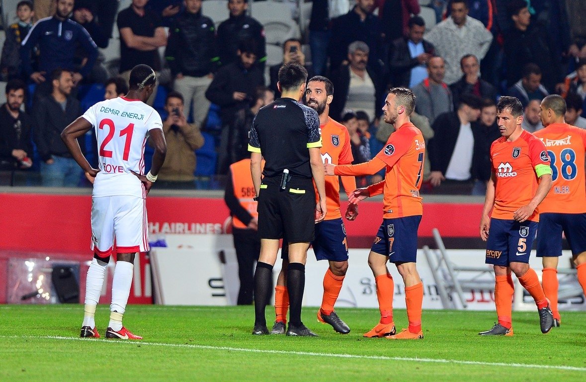 Arda Turan’dan şok hareket