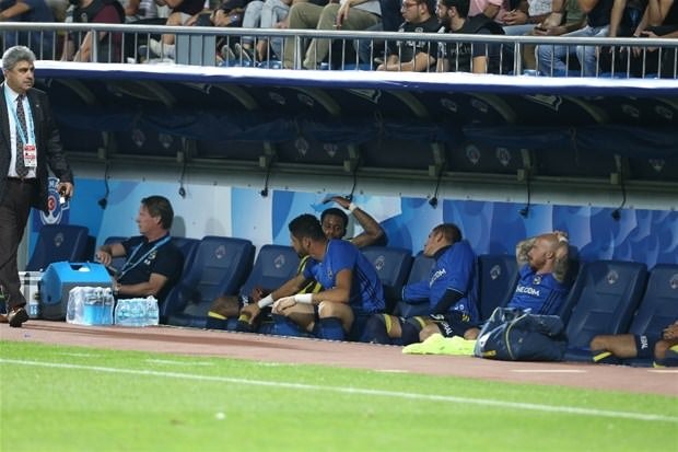 Fenerbahçe karıştı! Lens’ten olay tepki...