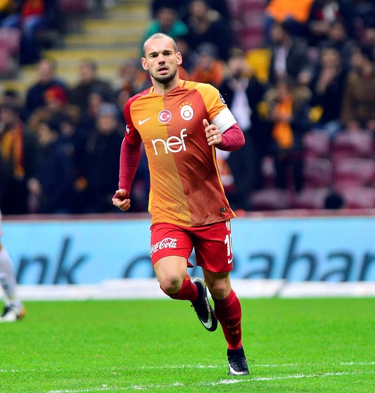 Sneijder’den Galatasaray’a müjdeli haber!
