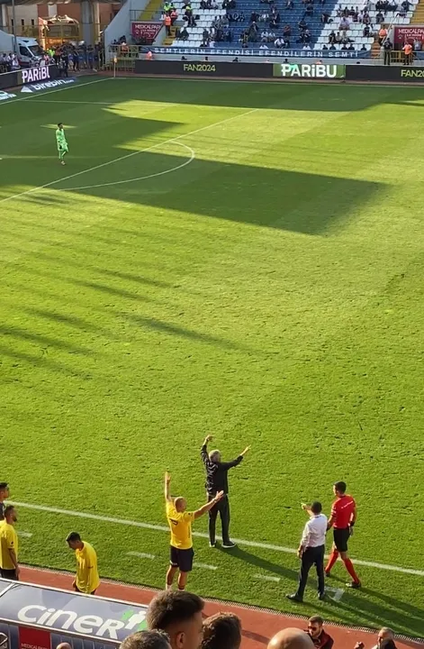 VAR'ın müdahalesiyle Fenerbahçe penaltı kazandı! İşte o pozisyon - 3