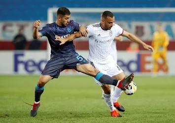 Hosseini ile 3 yıl daha
