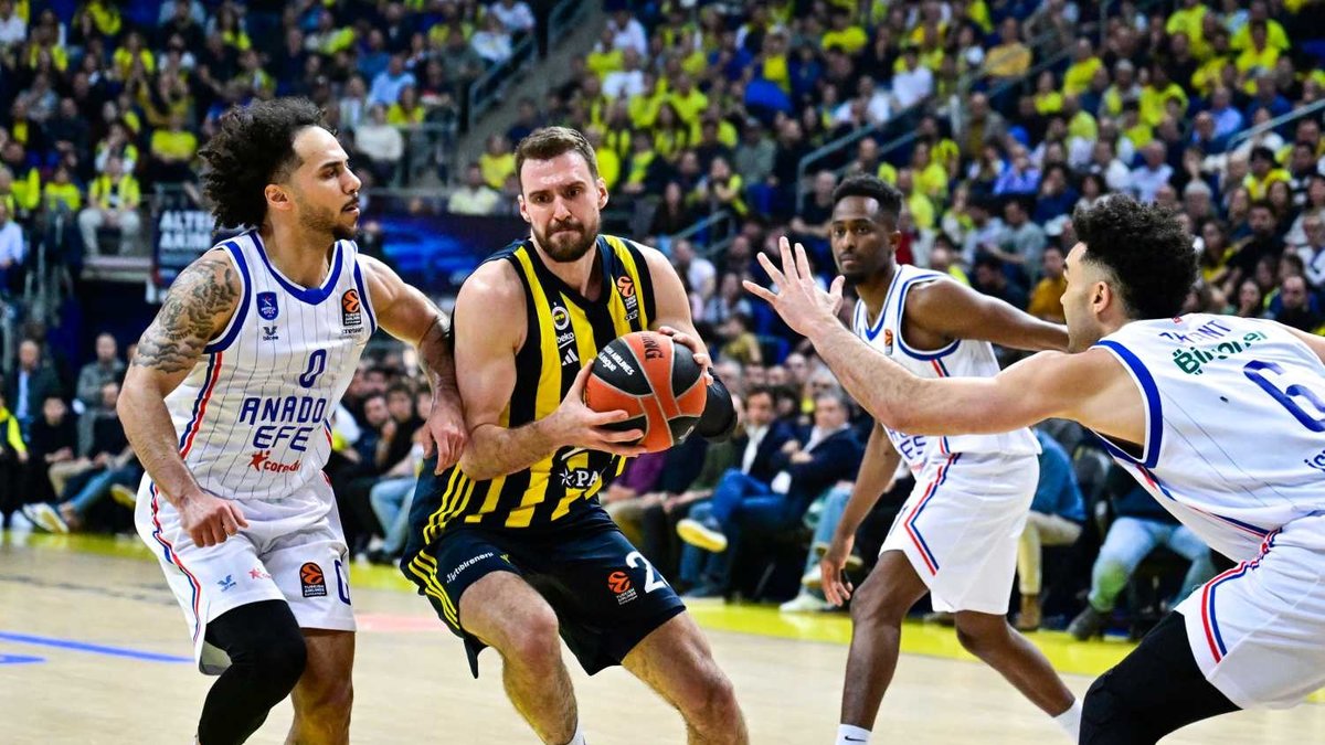 Anadolu Efes ile Fenerbahçe Beko karşı karşıya! Anadolu Efes ile Fenerbahçe Beko karşı karşıya!