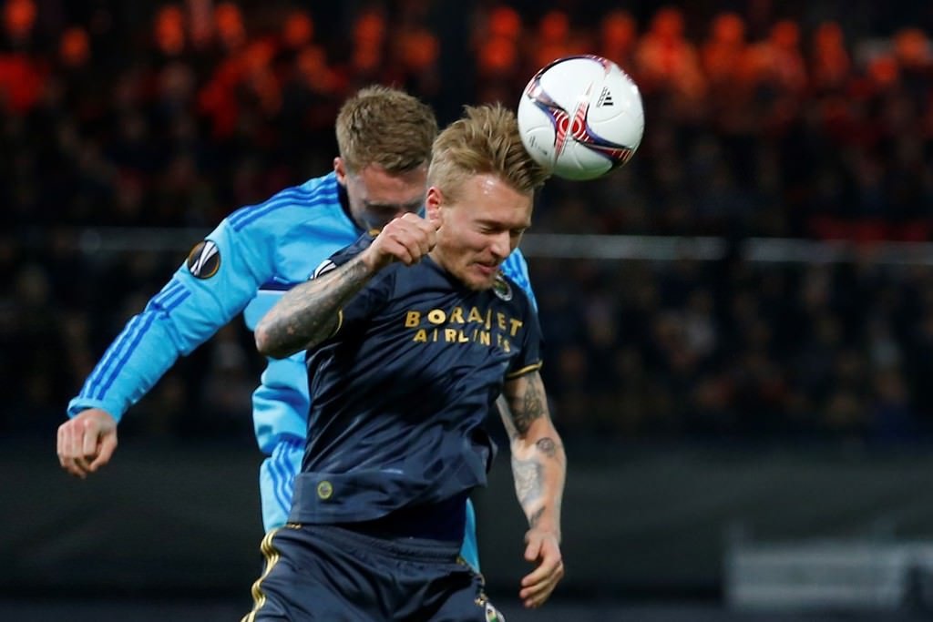 Feyenoord - Fenerbahçe mücadelesinden kareler