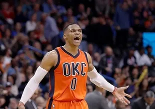 Russell Westbrook NBA tarihine geçti