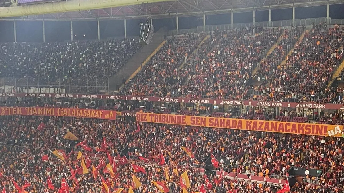 Derbi öncesi Cumhuriyet Bayramı şenliği!