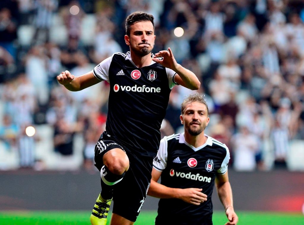 Beşiktaş’ın yıldızlarını izlemeye geliyorlar