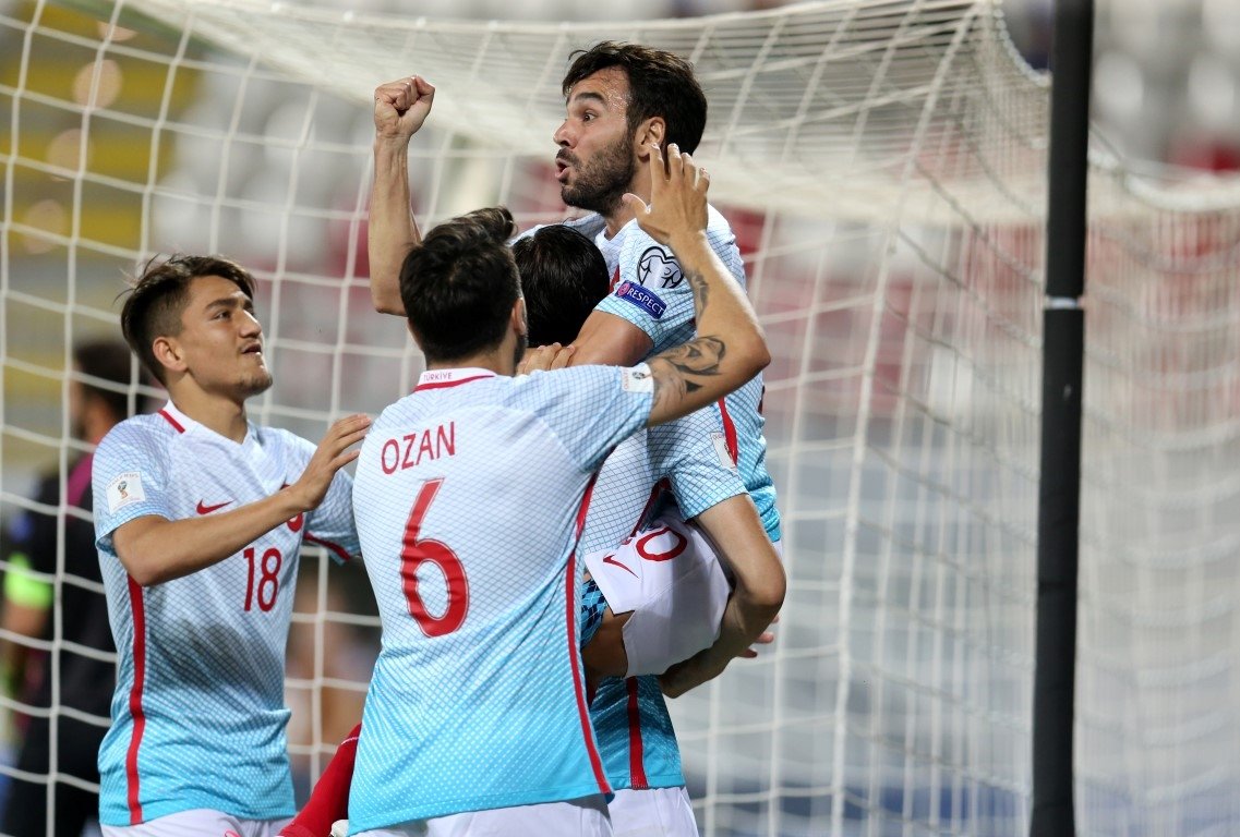 Kosova-Türkiye karşılaşmasından kareler