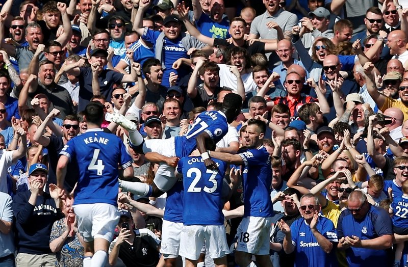 Everton Manchester United’ı dağıttı