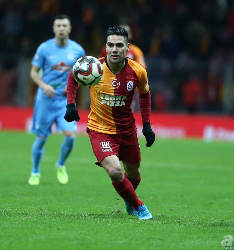Falcao büyük hayal kırıklığı! 54 gün futbol oynadı 72 gün yattı...
