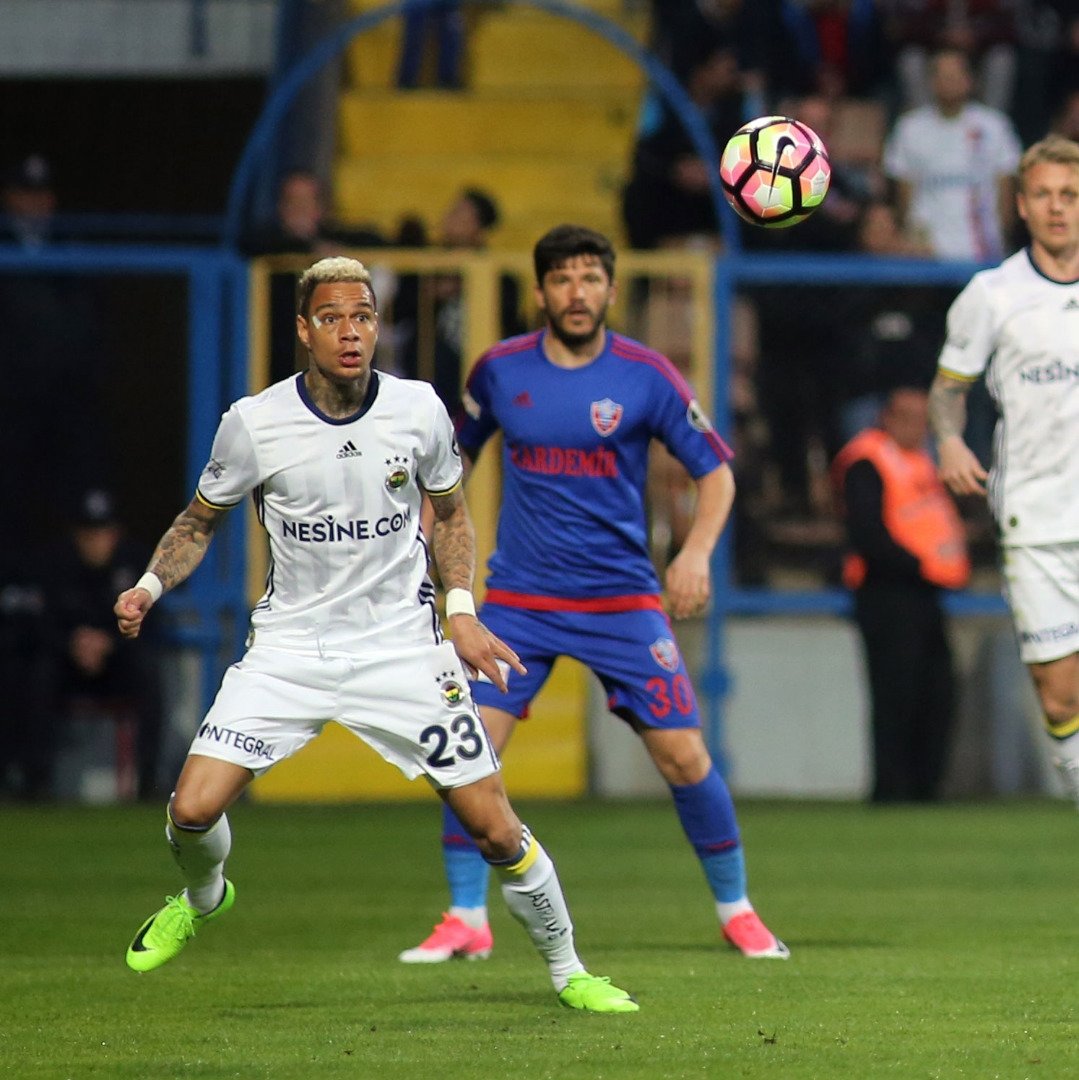 Fenerbahçe’de gidecek isimler belli oluyor