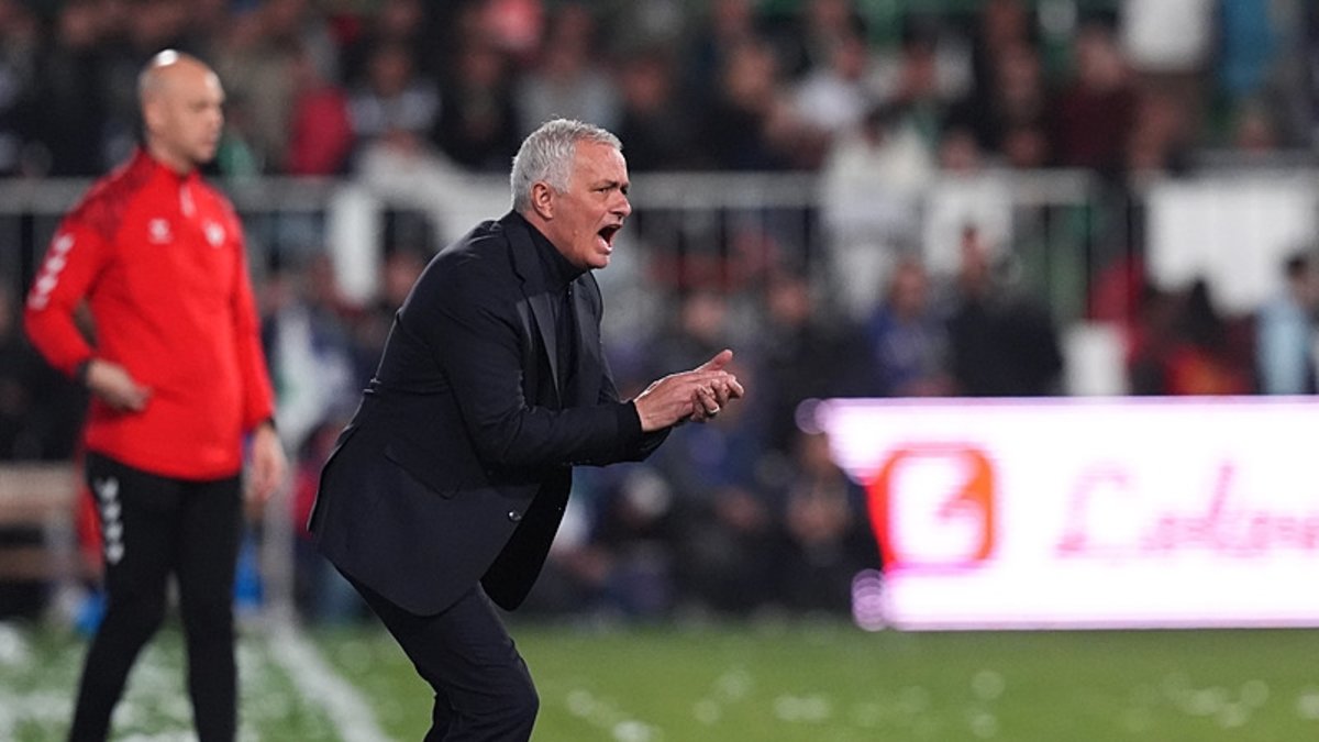 Spor yazarları Sipay Bodrum FK - Fenerbahçe maçını yorumladı! Spor yazarları Sipay Bodrum FK - Fenerbahçe maçını yorumladı!