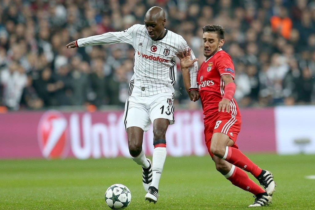 Beşiktaş-Benfica mücadelesinden kareler