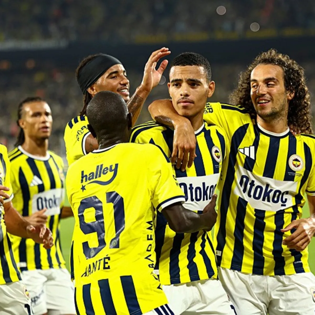 Fenerbahçe - Beşiktaş derbisi Cumartesi günü!