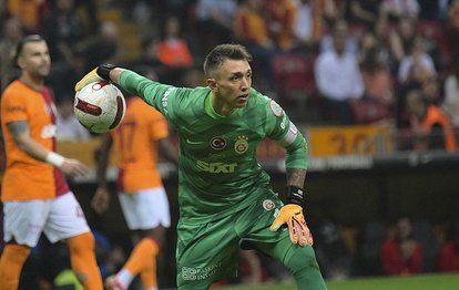 Galatasaray’da maç sonu 3’lüsü Fernando Muslera’dan!