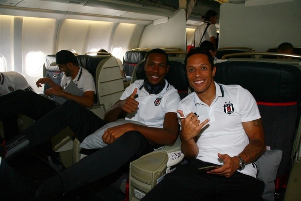 Beşiktaş, Benfica maçı için Portekiz’e gitti