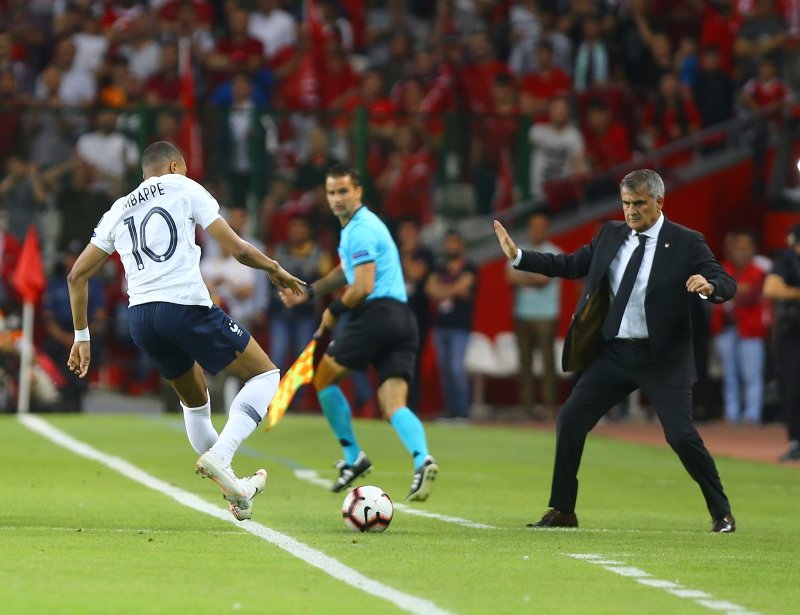 Türkiye - Fransa maçından kareler...