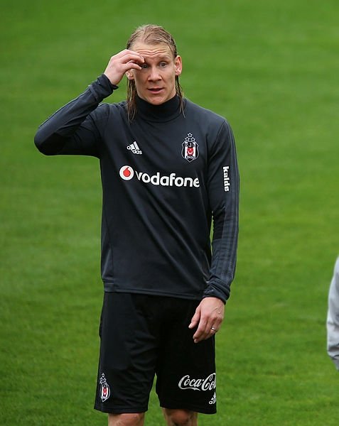 Beşiktaş’ta Vida sol beke!