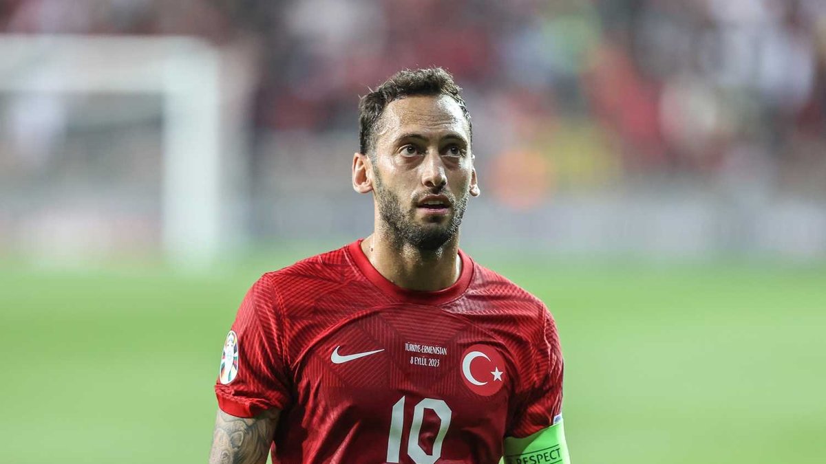 Hakan Çalhanoğlu Galatasaray'a gelecek mi? Transfere son noktayı koydu! Hakan Çalhanoğlu Galatasaray'a gelecek mi? Transfere son noktayı koydu!