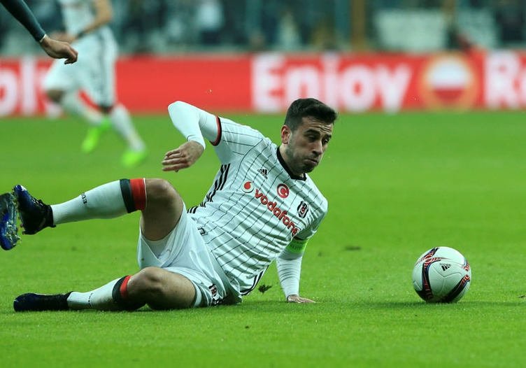 Oğuzhan Özyakup, Beşiktaş’ın teklifini kabul etti