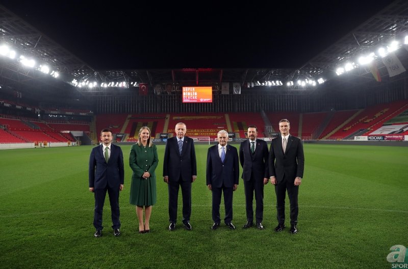 Başkan Recep Tayyip Erdoğan sahalara indi! Durmak yok gollere devam