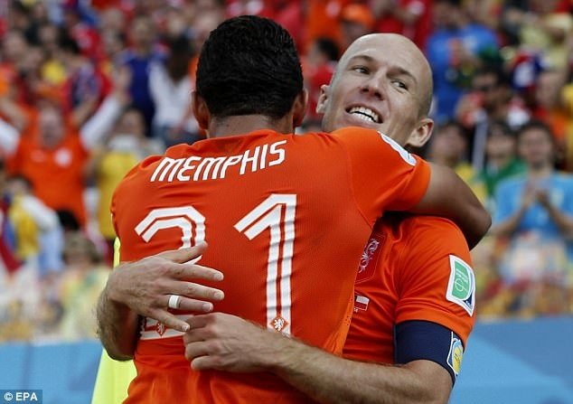 Galatasaray’dan Depay bombası!