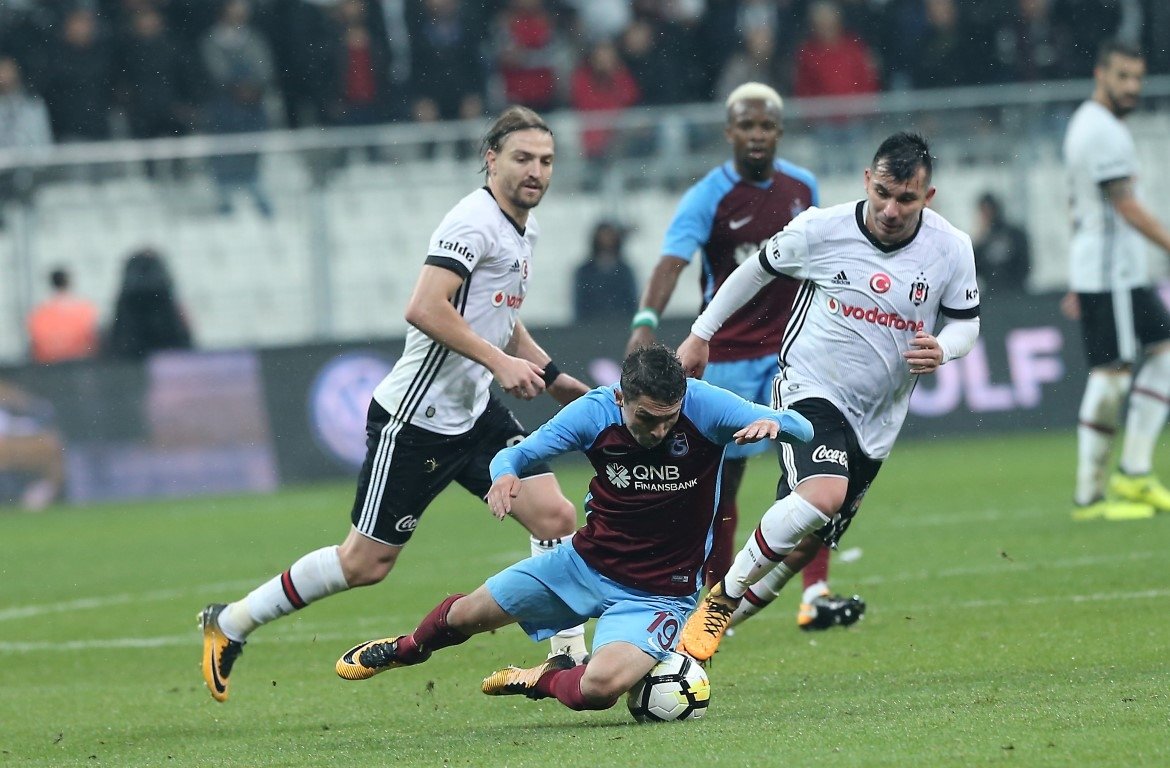 Gary Medel’e ceza yolda