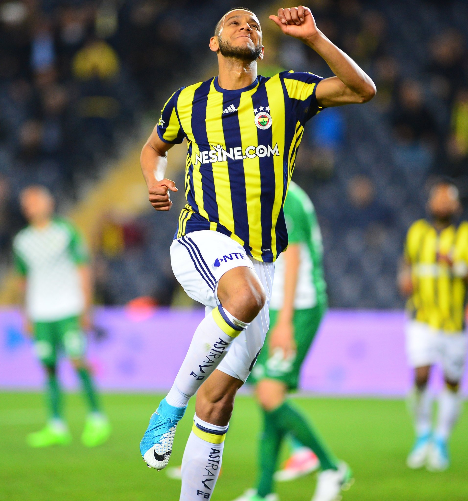 Josef de Souza’ya teklif geldi sosyal medya yıkıldı!