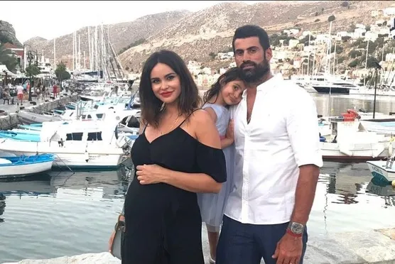 Volkan Demirel'i 4 kişi zor tuttu