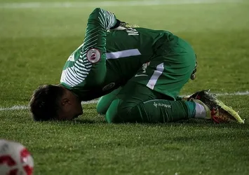 Muslera acı içinde oynadı