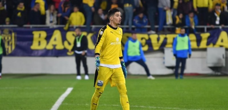 Galatasaray Altay Bayındır’ı bitirdi