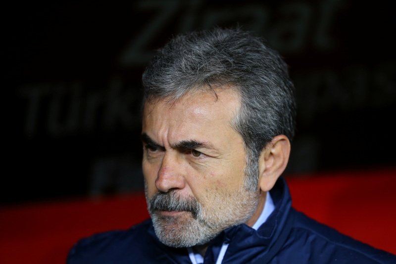 Aykut Kocaman Ersun Yanal’ı solladı