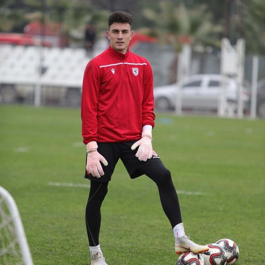 Adı Beşiktaş, Fenerbahçe ve Trabzonspor ile anılan Nurullah Aslan Ankaragücü ile anlaştı - 1