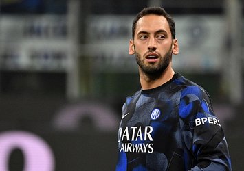 Hakan Çalhanoğlu’ndan transfer yanıtı!