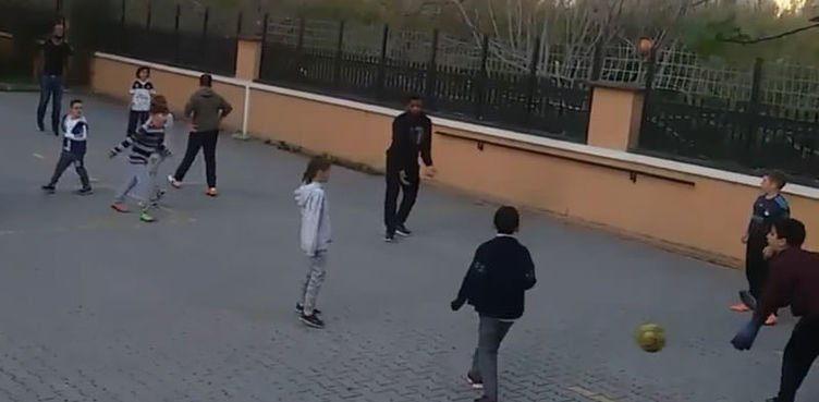 Fenerbahçe’nin yıldızı mahalle maçında