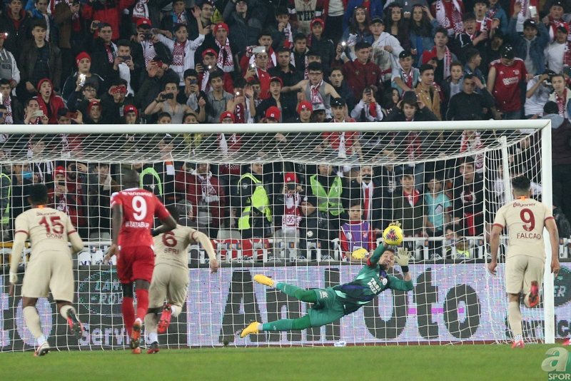 Galatasaray taraftarı isyan etti! Galatasaray forması giyemez