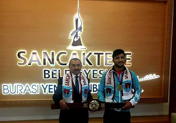 Genç güreşçi basamakları bir bir çıkıyor