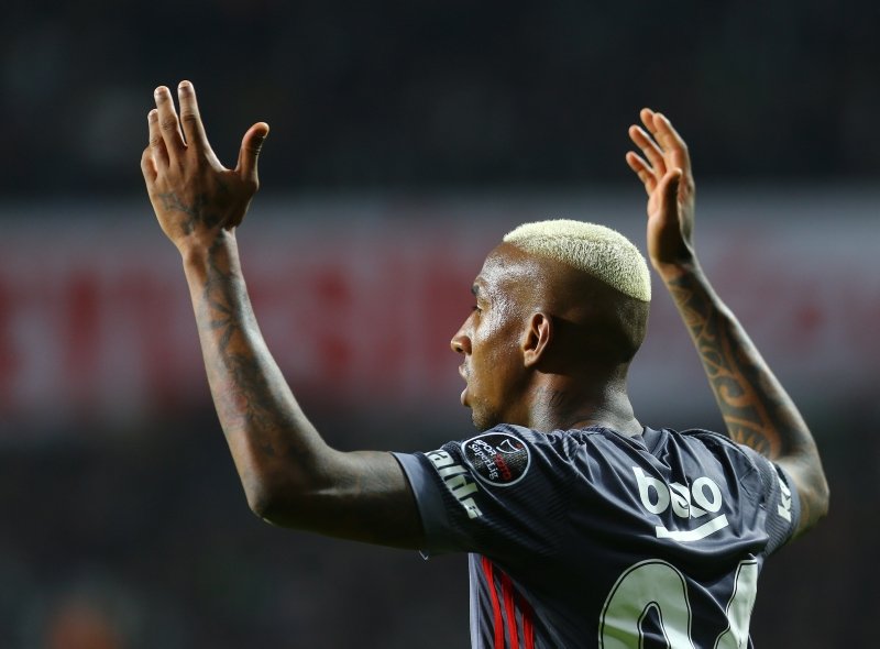 Talisca Galatasaray’a cevabını verdi!