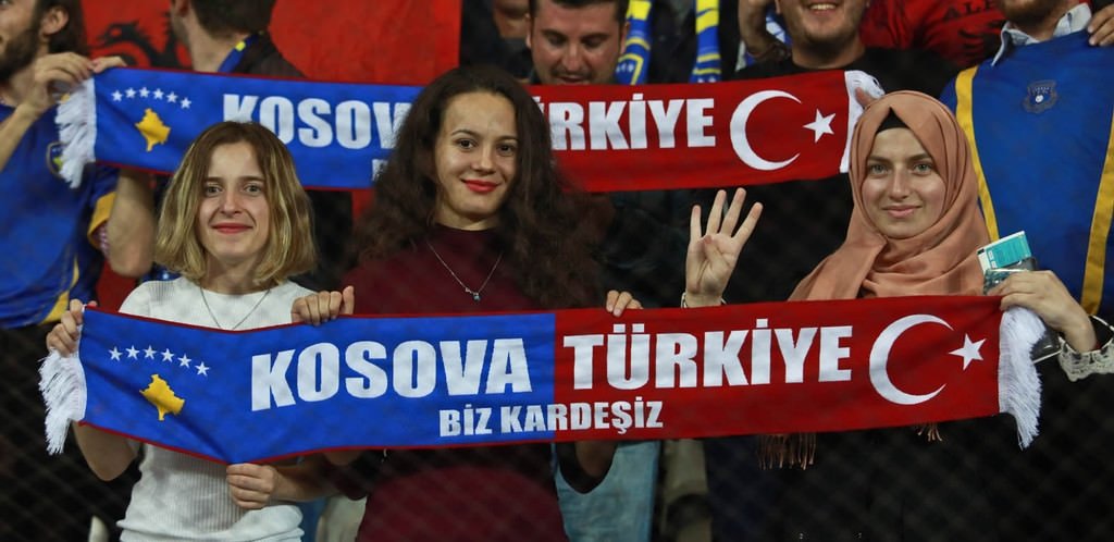 Türkiye-Kosova maçından kareler