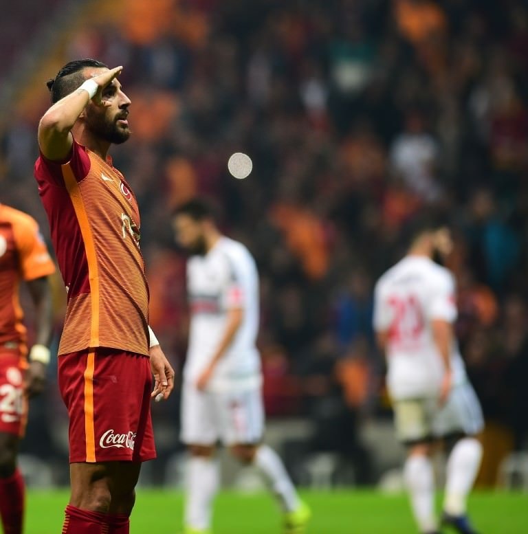 Yasin Öztekin kariyerinin zirvesine çıktı