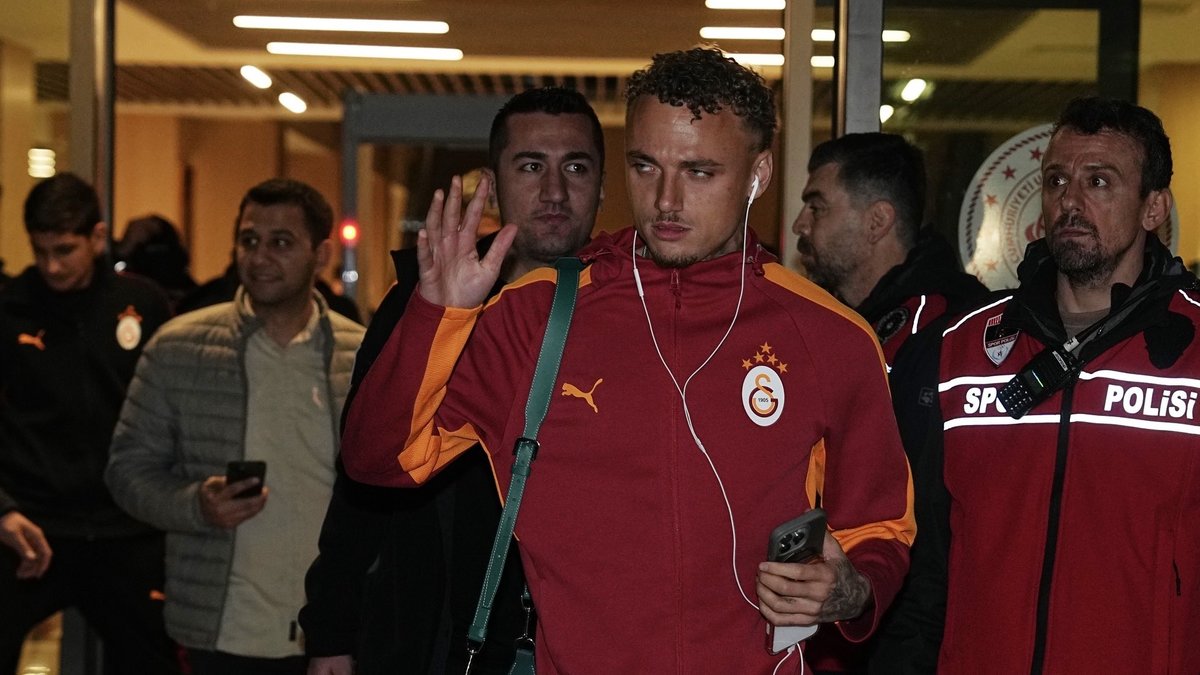 Galatasaray'a Rize'de coşkulu karşılama